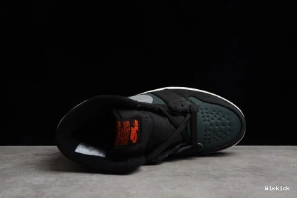 DB2889-001 GREY RETRO 1 HIGH ELEMENT GORE-TEX JORDAN PARTICLE BLACK 0924